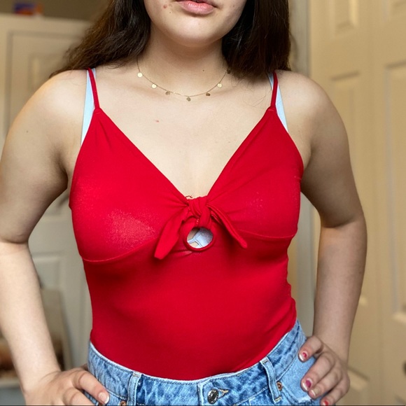 Bright red bodysuit with keyhole - Picture 2 of 2